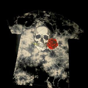 Small skull tshirt